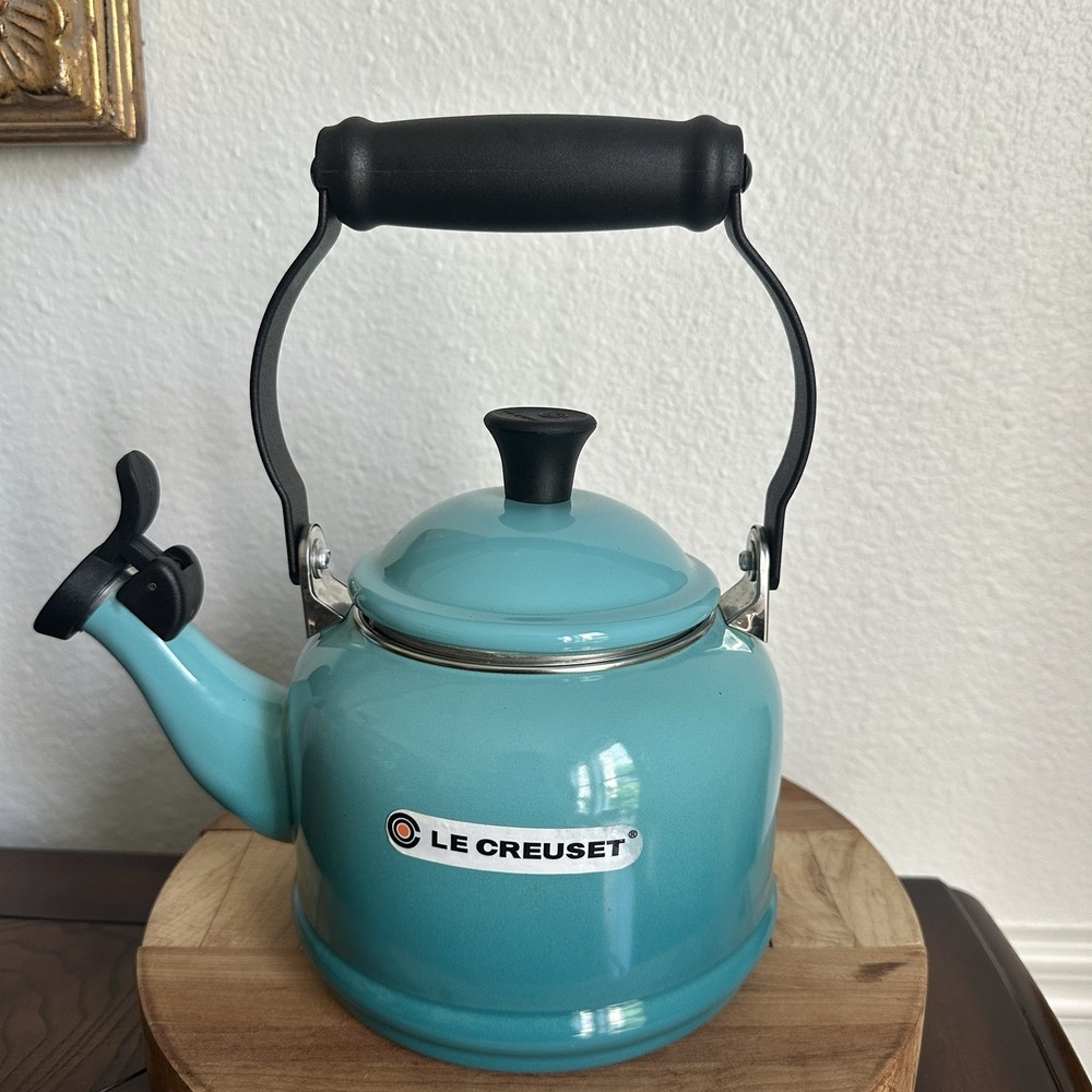 Le Creuset Demi Whistling Tea Kettle 1.25 Quart 9.9 Inch Caribbean Blue Ombre